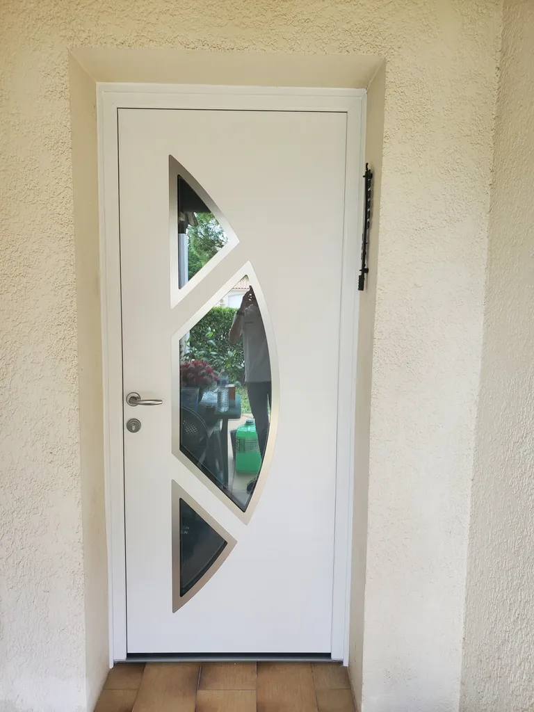 Porte d'entrée en aluminium