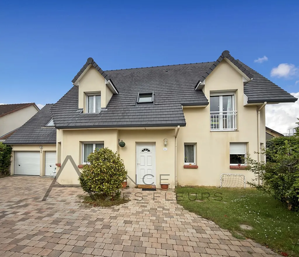 A vendre maison de 190 m² édifiée sur 598 m² de terrain sur la commune de CLEON 76410