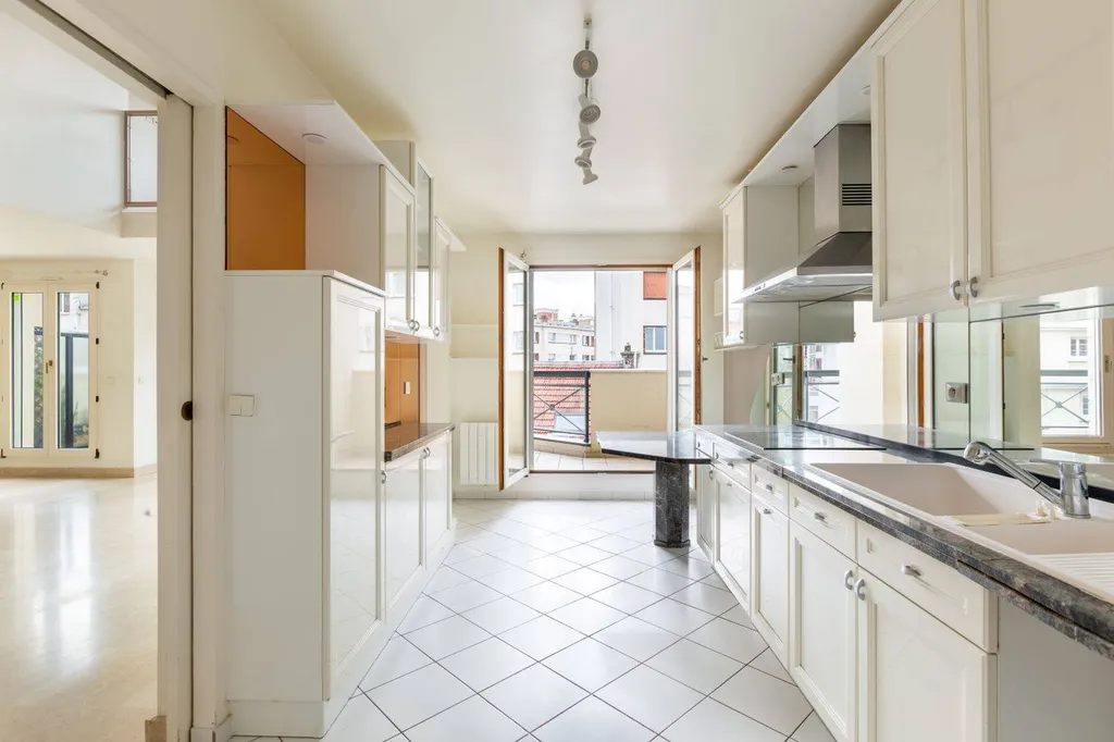 A vendre appartement  familial quartier des Vallées La Garenne Colombes 92250