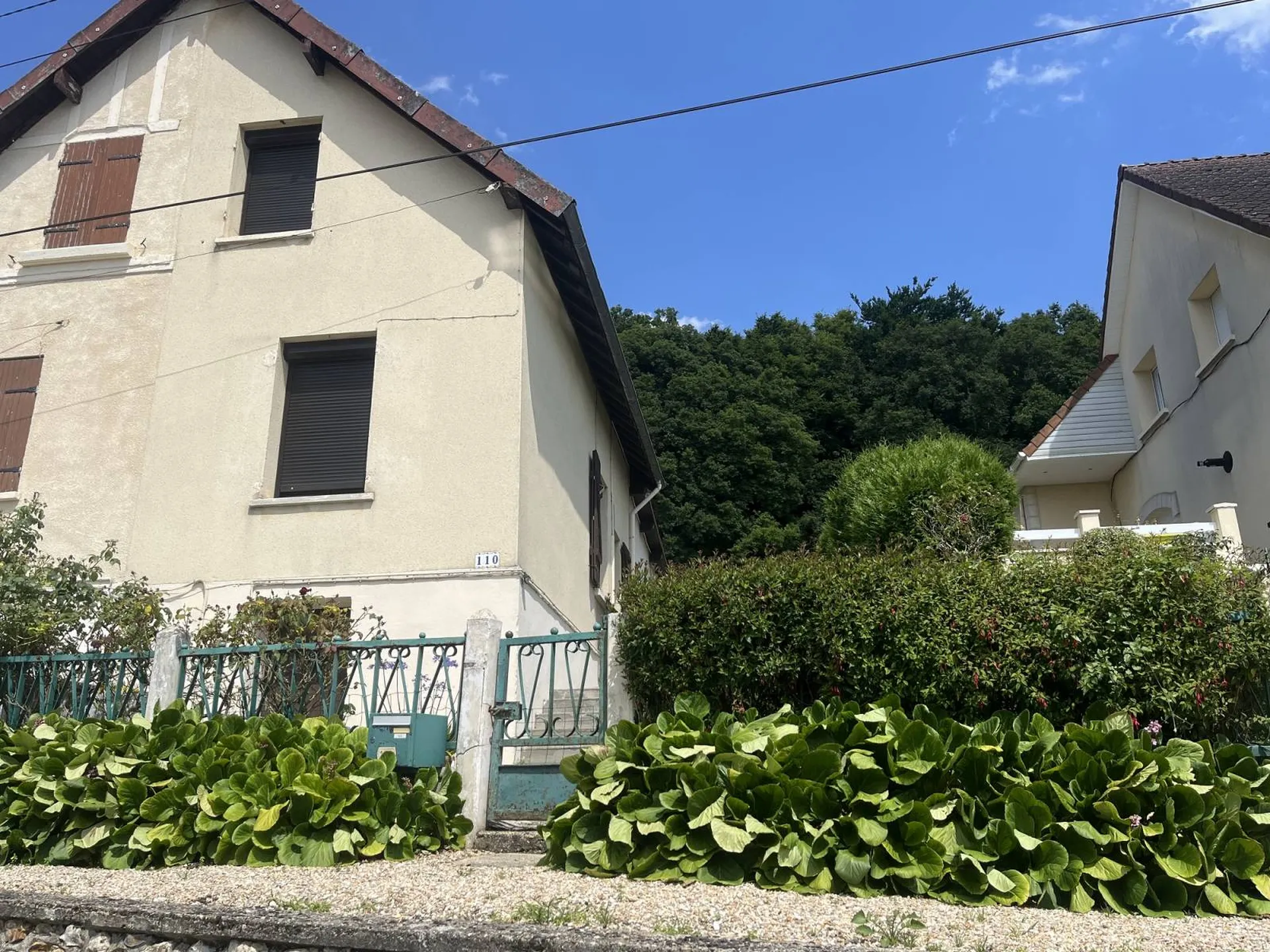 Maison jumelée d'un côté, à vendre, située au Trait - Idéal 1ère acquisition