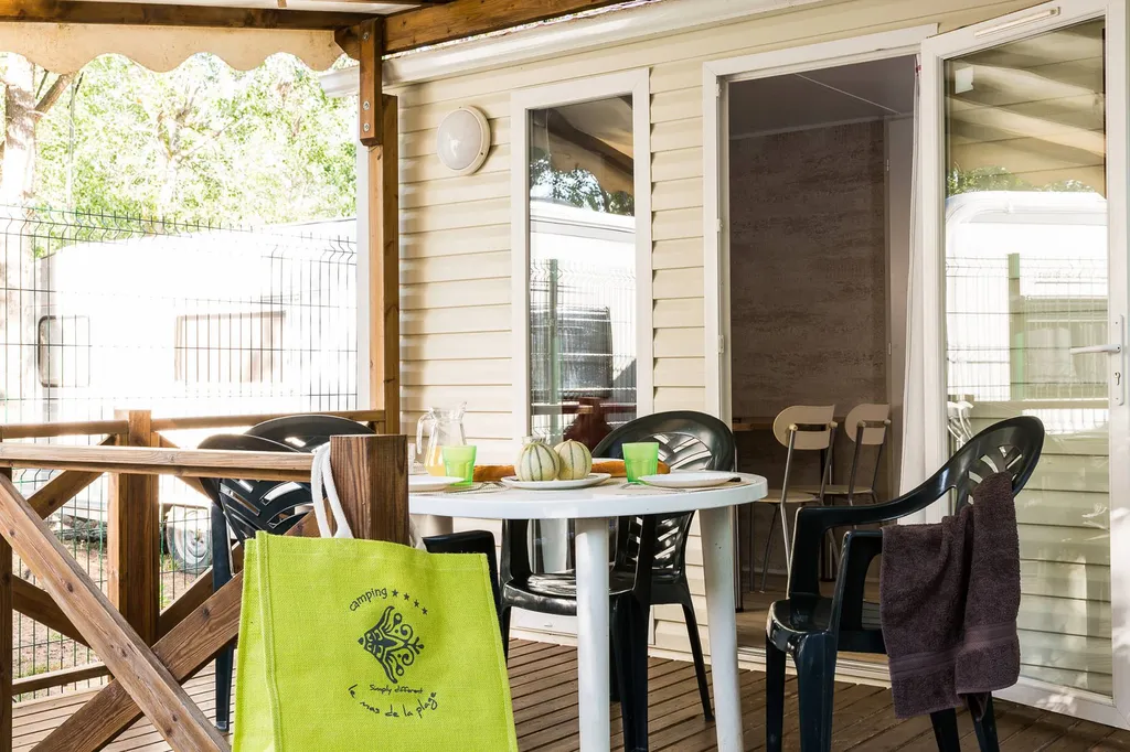 location tout confort dans camping  familial à Vias