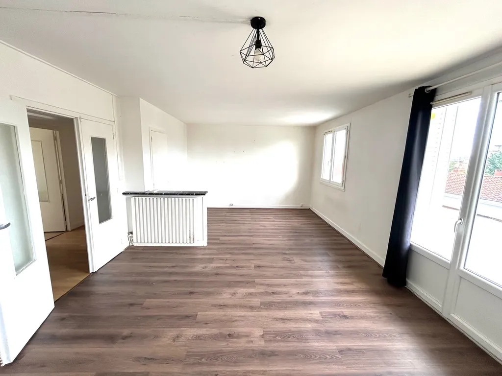 Appartement T3 à rénover à Bordeaux Caudéran, proximité du Parc Bordelais