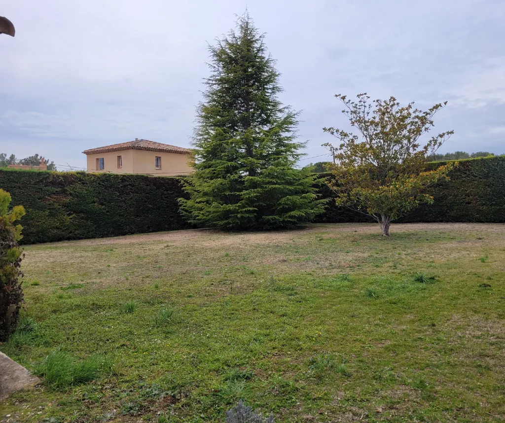 Magnifique parcelle constructible sur la commune de Puyricard dans les bouches du Rhones