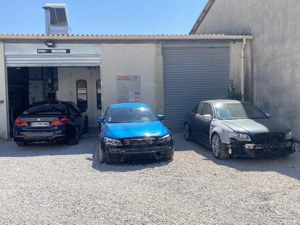 Personnalisation pour cette BMW M2 prêt de véhicule et franchise offerte proche d’Aubagne et de Marseille et on