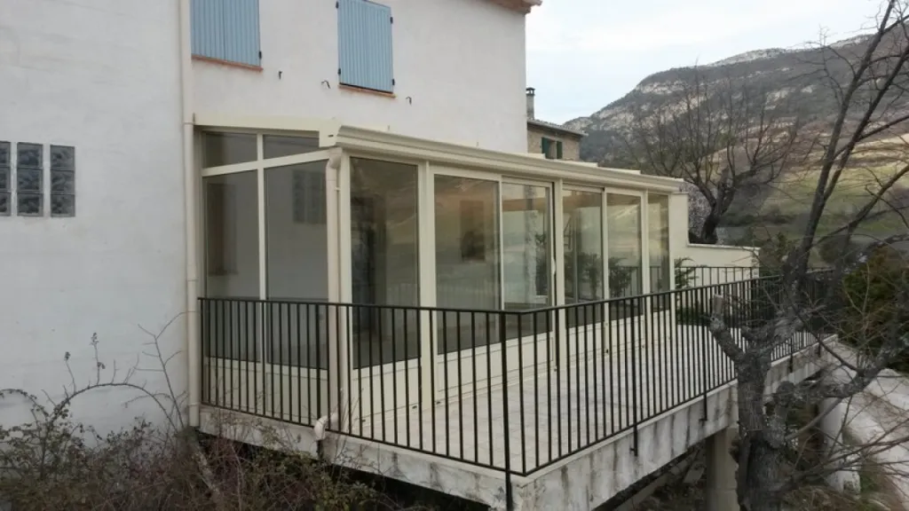 Fermeture de terrasse près de Vaison la Romaine