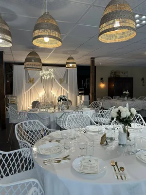Domaine à louer pour un mariage - Grande salle de réception, parking et couchages à Ouistreham