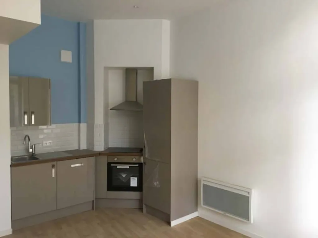 Charges comprenant l'entretien des parties communes et l'eau froide