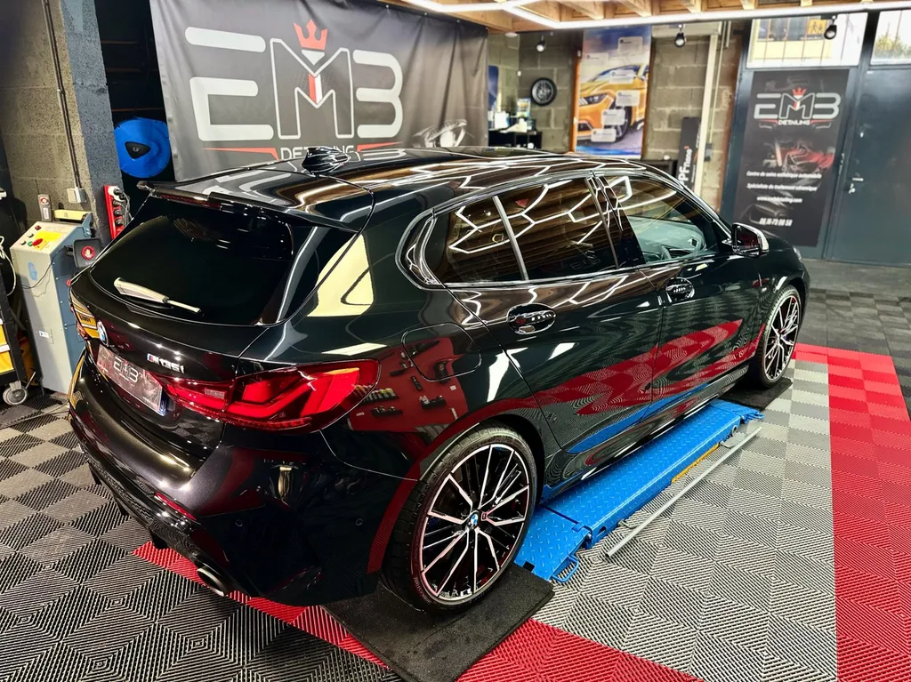 centre de DETAILING traitement céramique contre les micros rayures BMW 135 vaugneray 