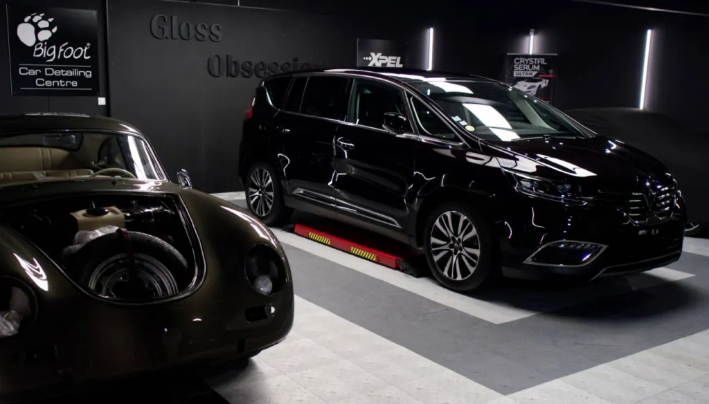 Protection céramique carrosserie avec nos traitements de la gamme Gtechniq sur ce véhicule Renault Espace