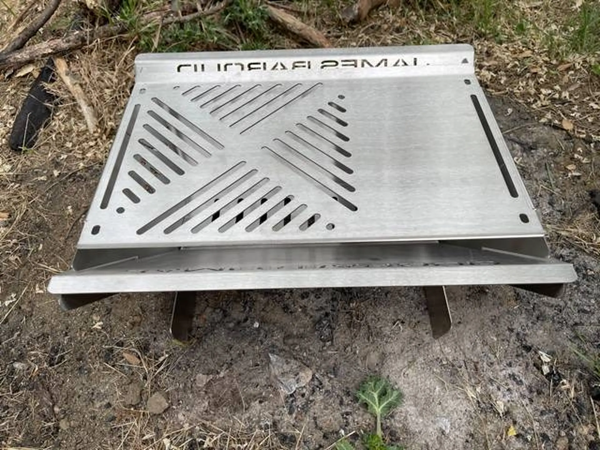 Acheter barbecue portable James Baroud pour 4X4 proche de Bordeaux en Gironde