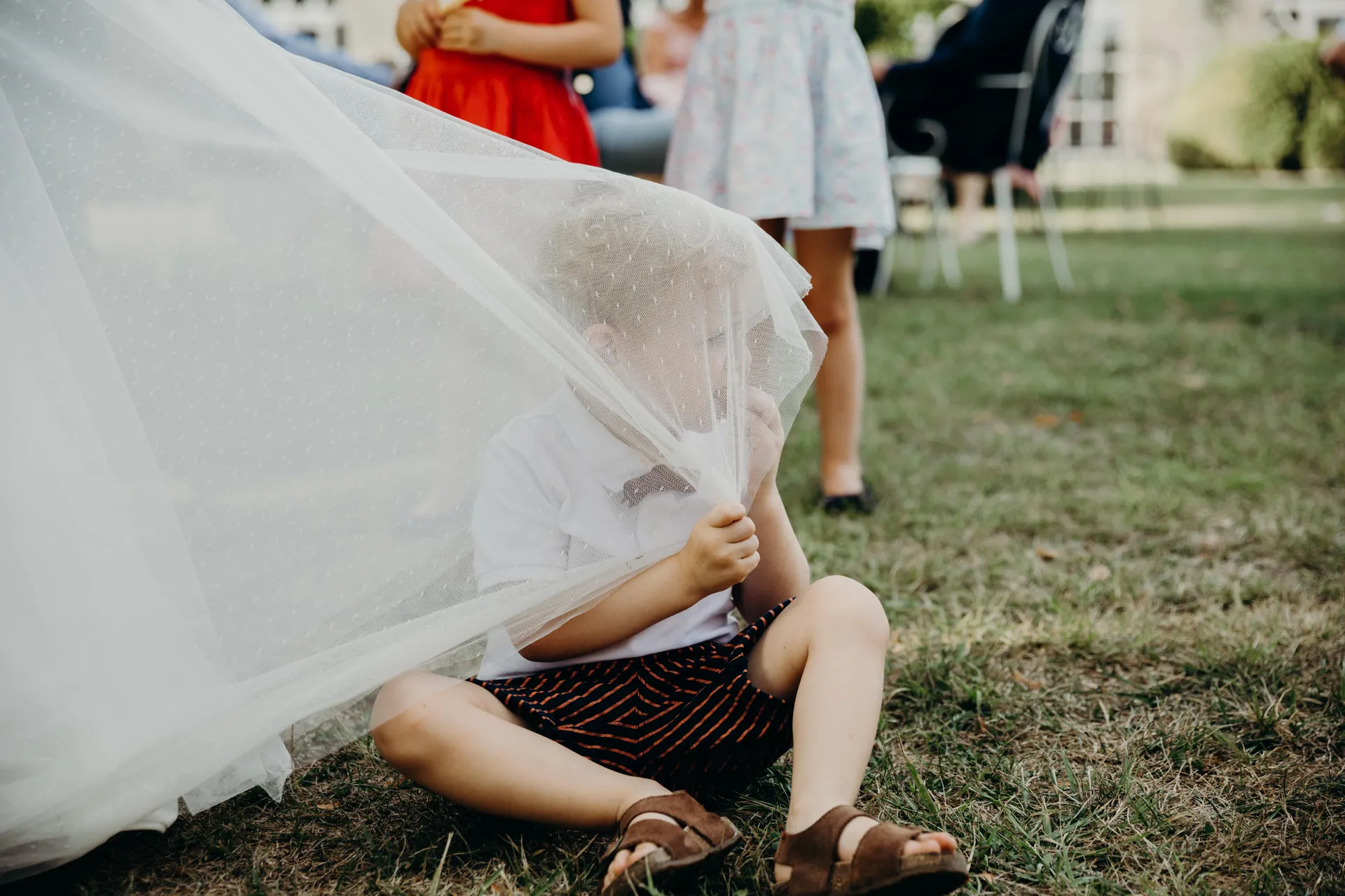 Comment occuper les enfants pendant un mariage ? Les mariages de mademoiselle L Wedding planner Bordeaux - Claraly Studio