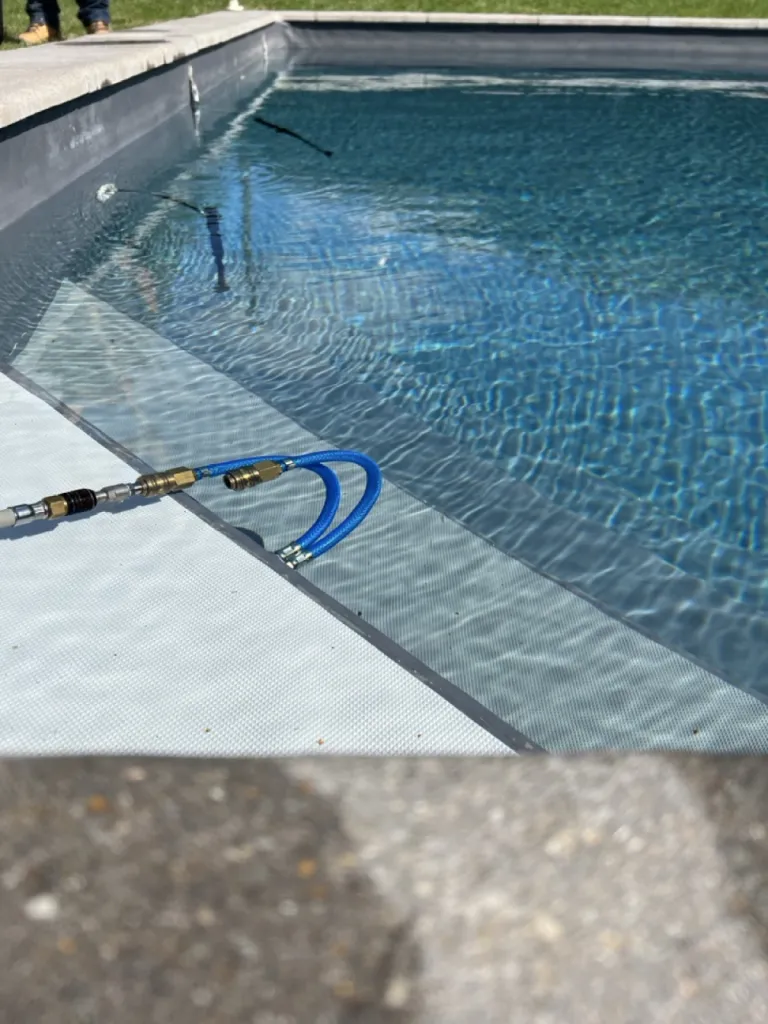 Localisation d'une fuite sur piscine béton sans destruction ni vidange à Mérignac dans le 33