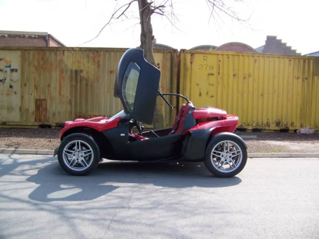 Secma sort son nouveau un toit rigide A venir voir au garage VSP LIGO pres de Toulon dans le Var 83