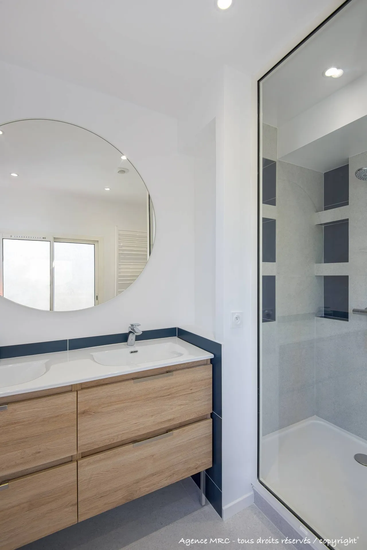 aménagement et modification salle de bains sur Puyricard par architecte intérieur AGENCE MRC