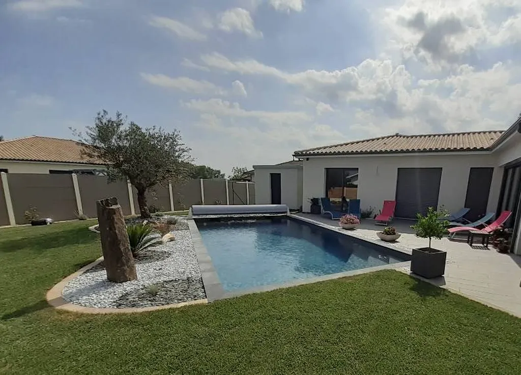 ensemble créé sur mesure par l'équip d'aqua33 