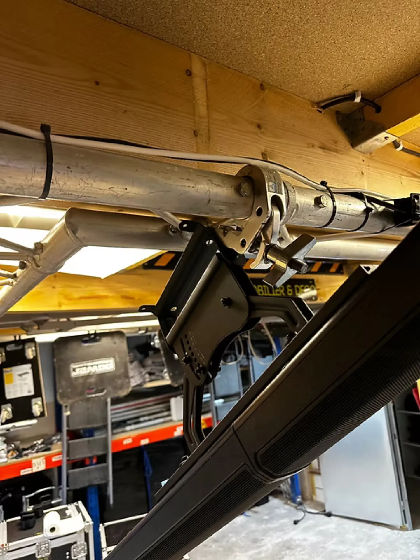 FIXATION POUR ENCEINTES JBL PRXONE