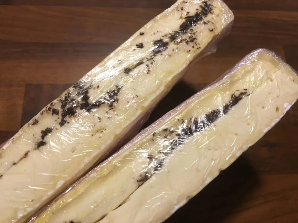 Brie à la truffe de noire de Bagnoli, pour sublimer vos plateaux de fromages