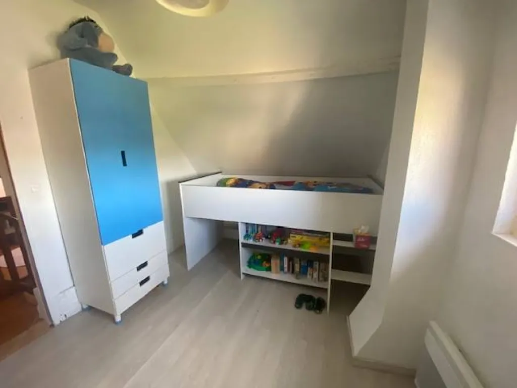 A vendre longère de 183 m² habitable édifiée sur un terrain de 800 m² sur la commune de ST PIERRE LES ELBEUF