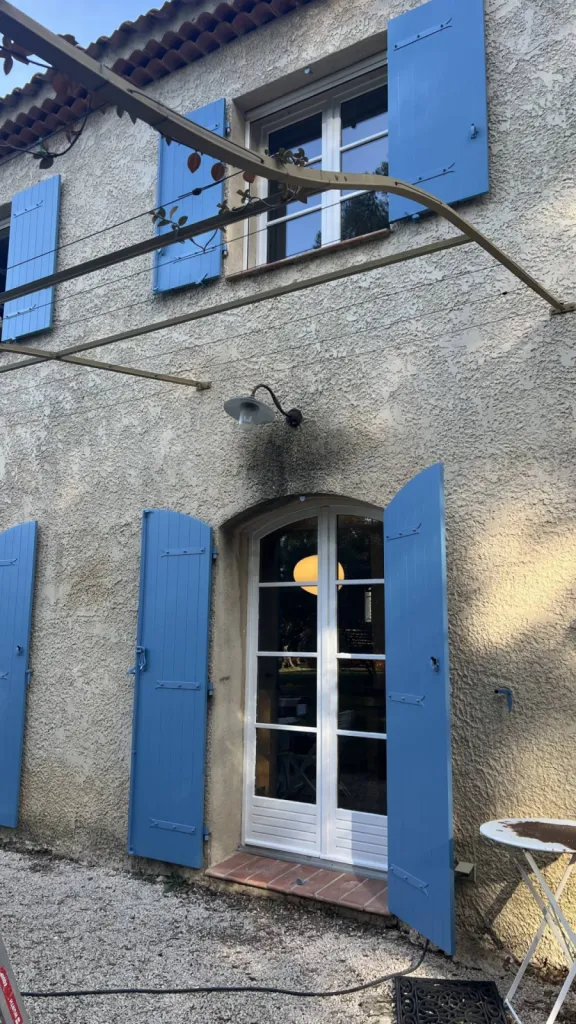 installation de volets pvc salon de provence