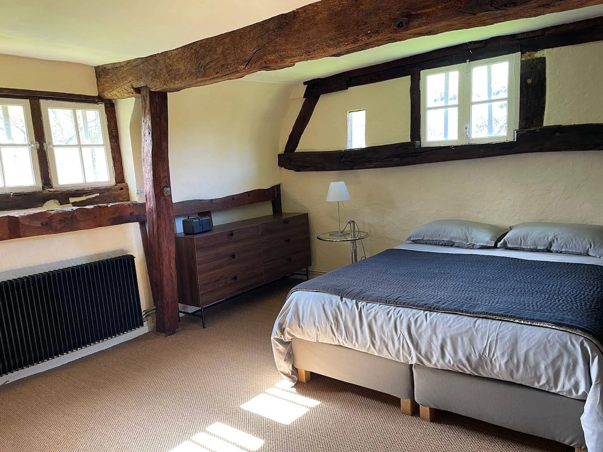 A vendre, région Cormeilles, Manoir Augeron