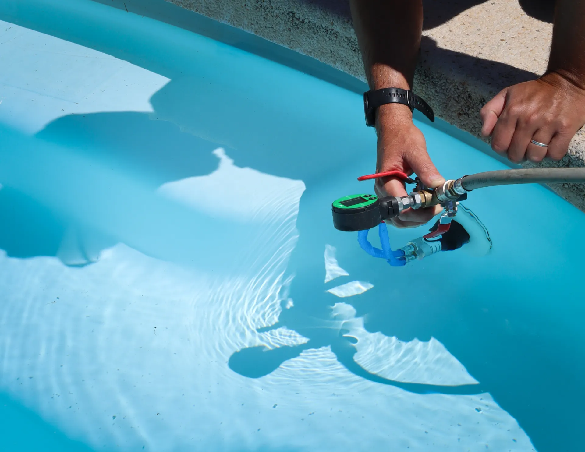 Entreprise experte en détection de fuite sur piscine enterrée à Paris Île-de-France et Centre Val de Loire
