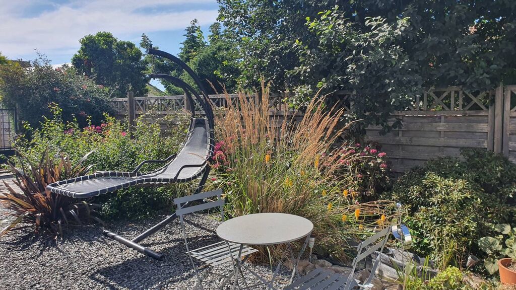 A vendre belle maison ossature bois de 160 m², dans un quartier calme d'OFFRANVILLE 76550, à 10 minutes de la mer et de Dieppe 76200, et à 2 heures de Paris via l'autoroute A13.