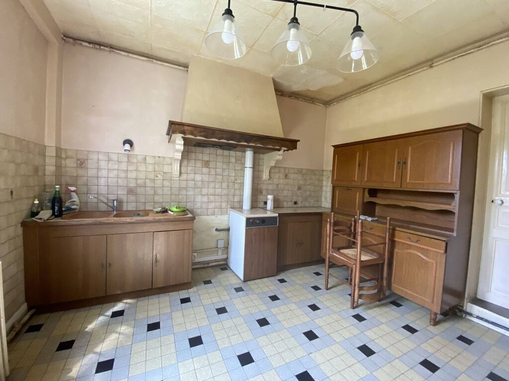 Maison de caractère de 83 m² à rénover proche commerces, Dieppe