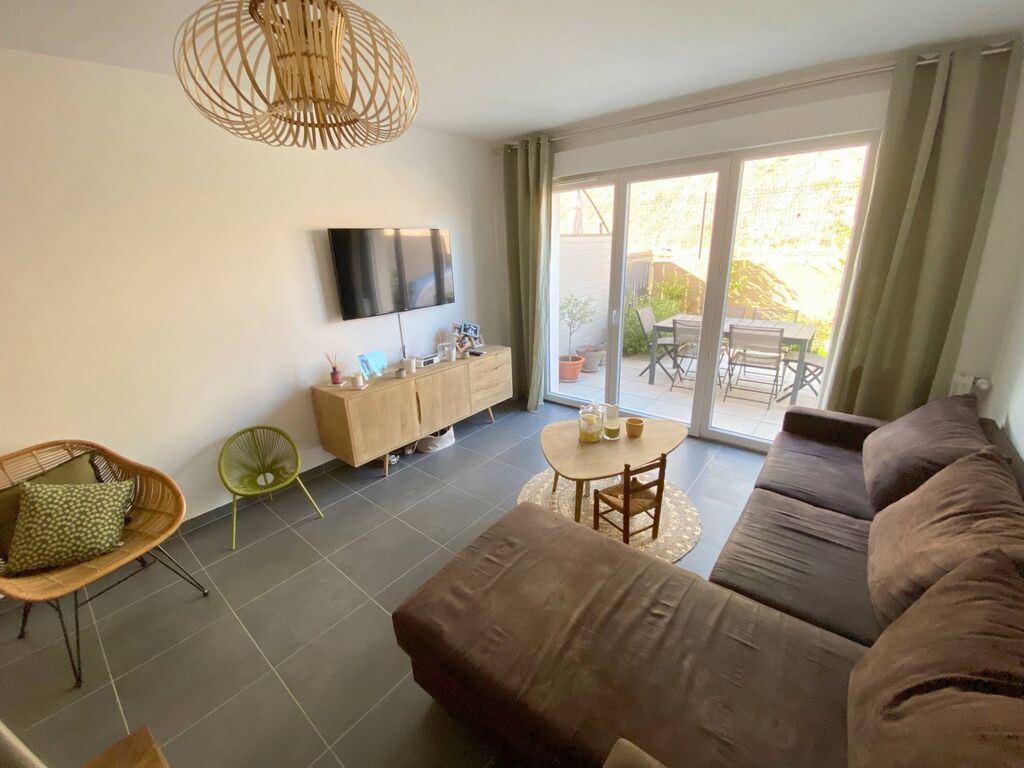 VENTE APPARTEMENT T3 Roquefort la Bédoule avec terrasse, garage et parking privatif 