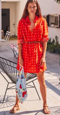 Les collections de Laura Urbinati se caractérisent toujours par le soucis du détail.