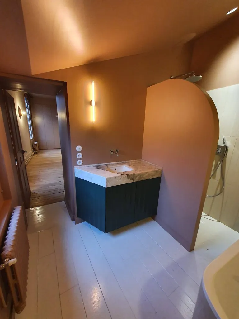 Trouver un peintre professionnel pour la rénovation complète d'une maison de Maître à QUICAMPOIX proche ISNEAUVILLE