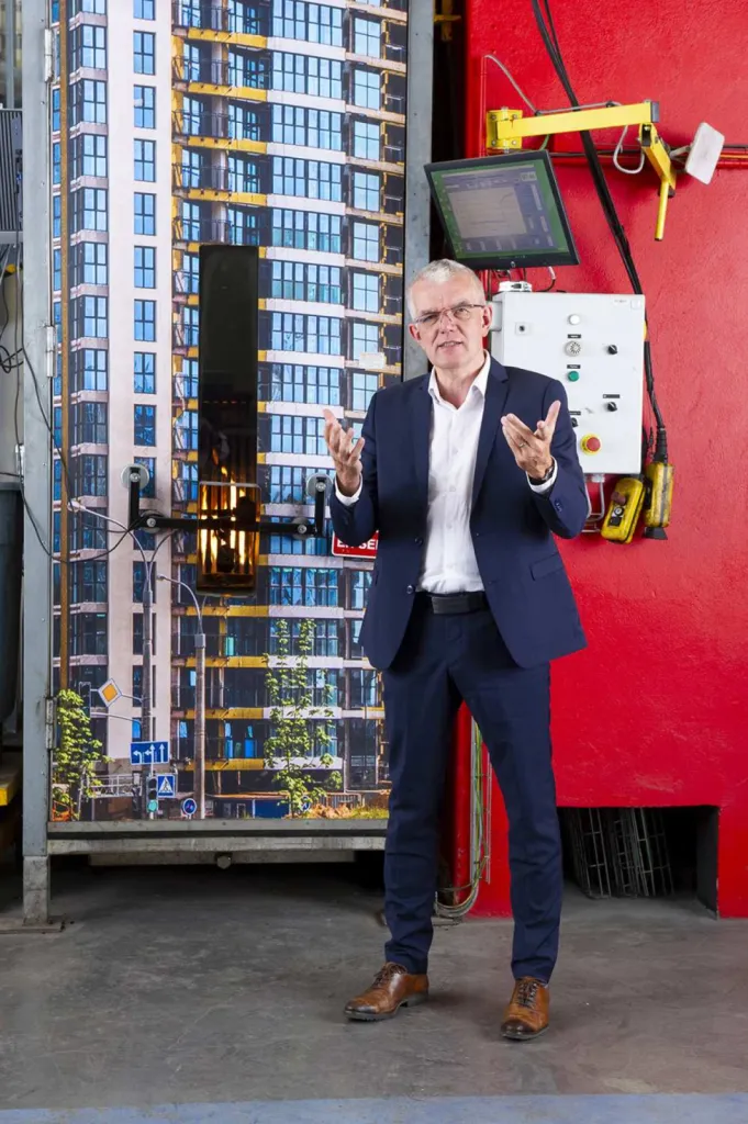 photographe portrait d'entreprise Philippe MATHIEU chez Nexans Sécurité Incendie
