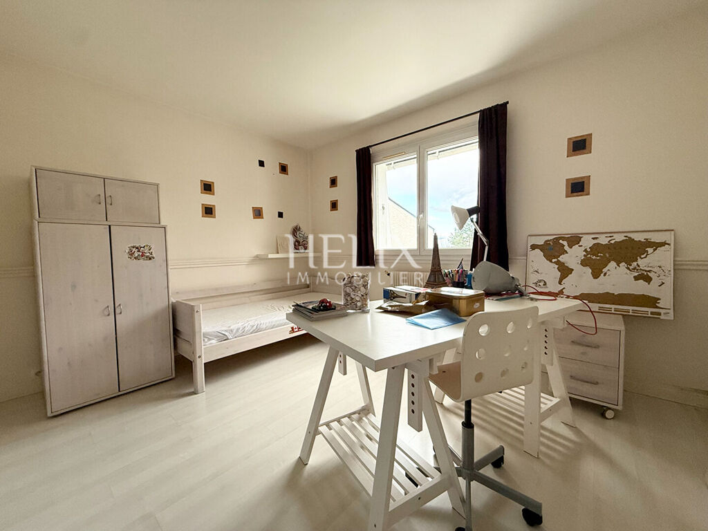 Maison à Chambourcy avec 4 chambres à vendre près du lycée international