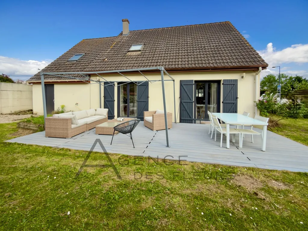 À vendre, charmant pavillon de 100 m² édifiée sur un terrain de 401 m²  sur la commune de OISSEL 76350