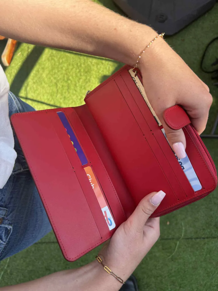 Portefeuille Compagnon en cuir Lancaster disponible chez Evasion Eu