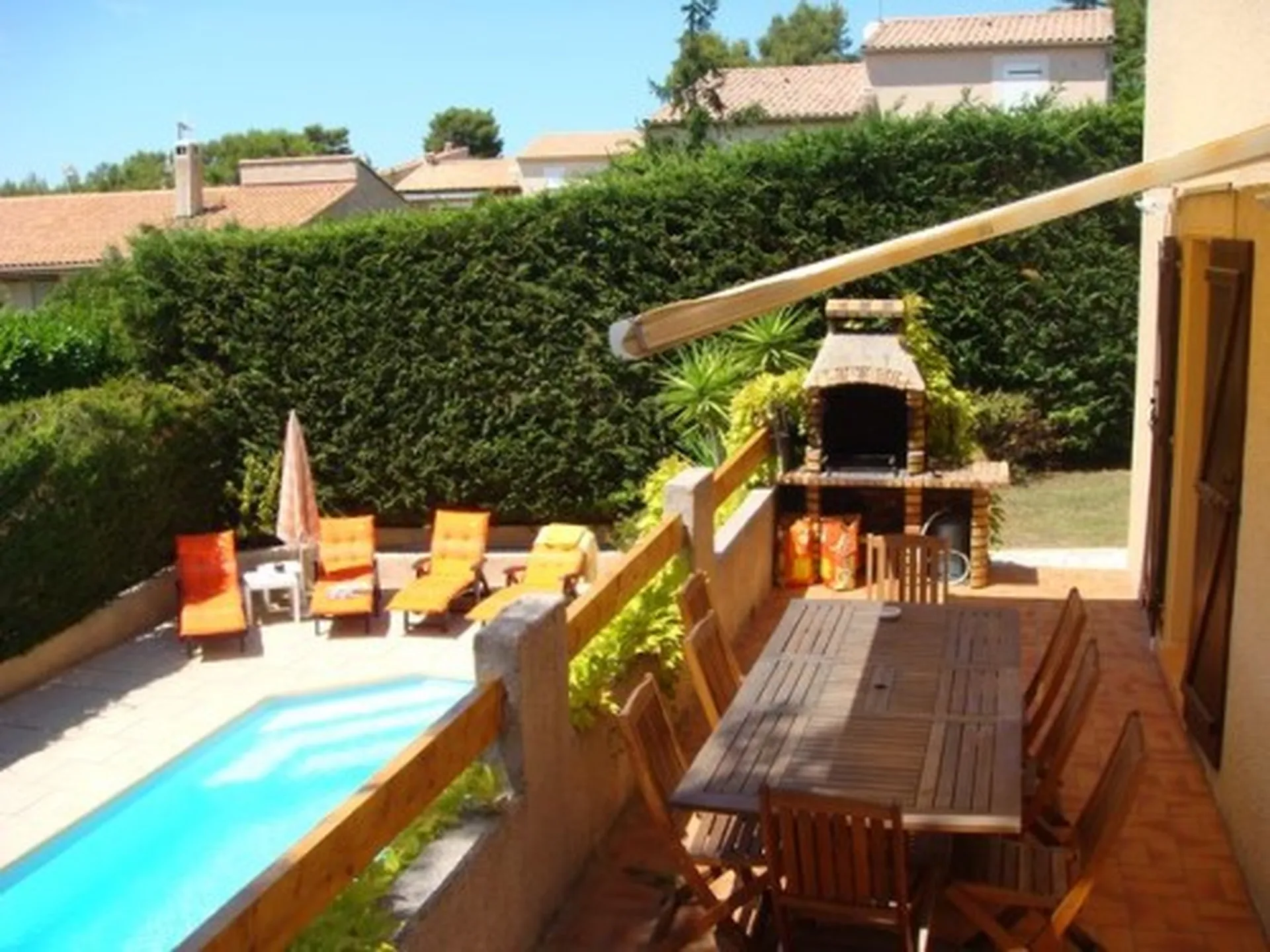 Vous recherchez un logement  5/6 sur  Roquefort La Bédoule contactez notre agence immobilière ....