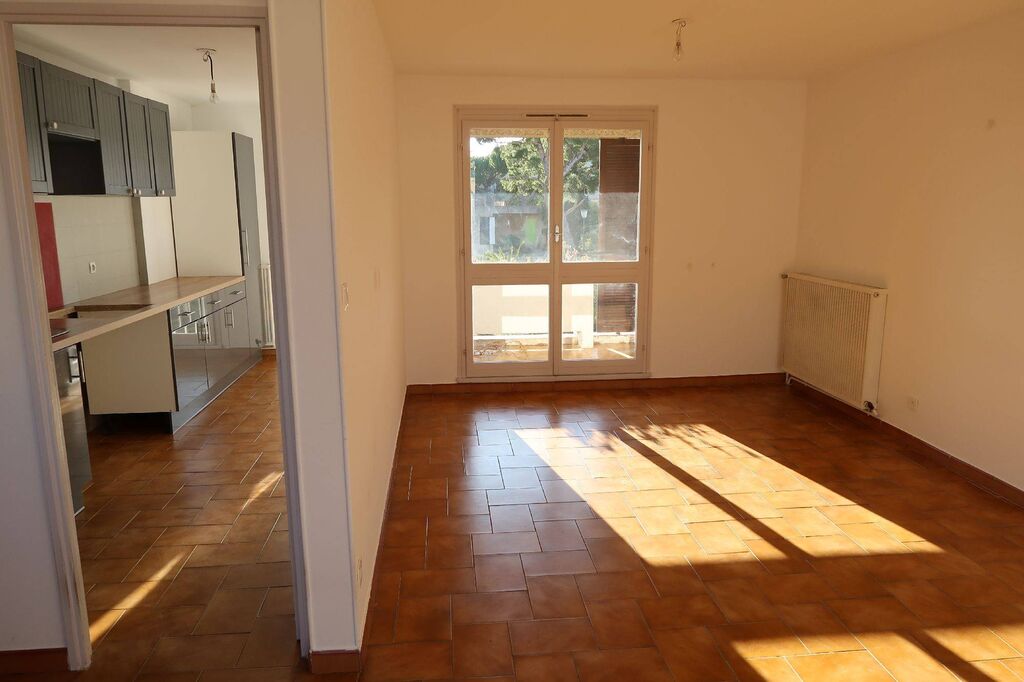 Cassis type 4 à vendre avec balcon