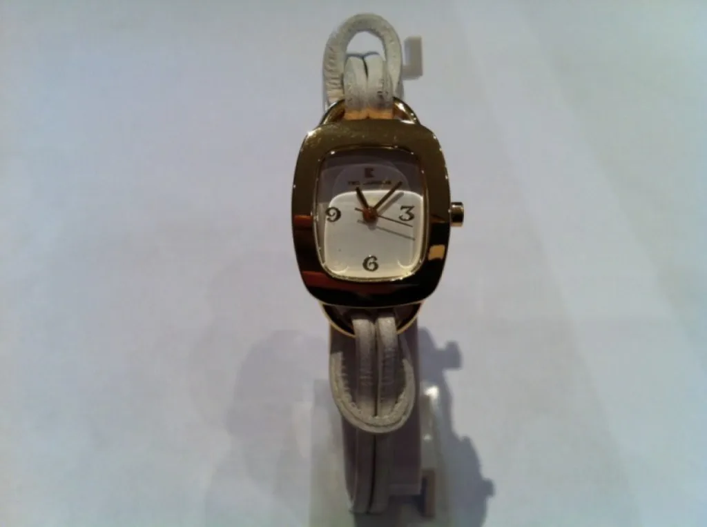 montre ted lapidus. prix 59.90 €. ref : d0344pabf