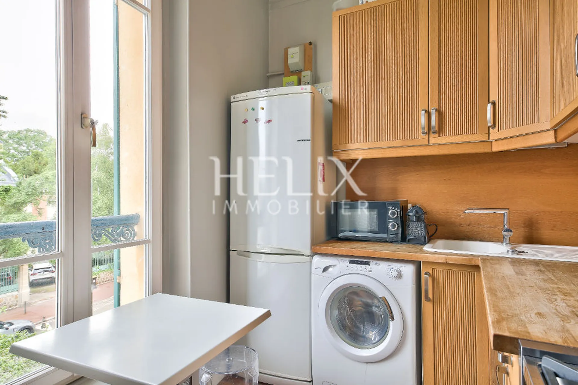 Saint Germain en Laye dans la rue de Lorraine un appartement avec 3 chambres dans un immeuble historique