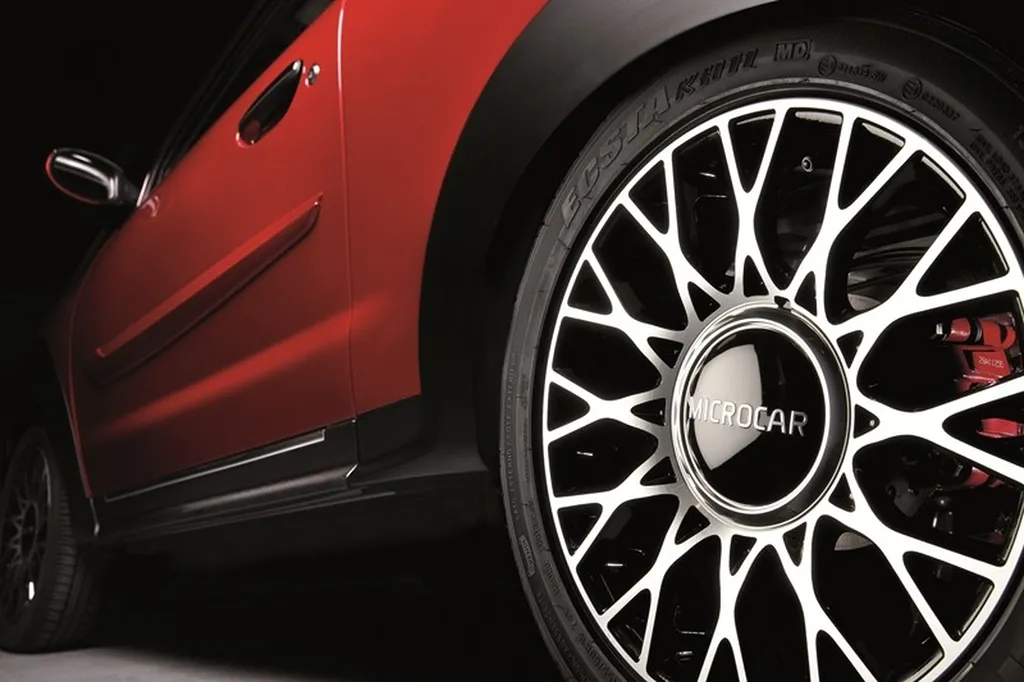 Voiture sans permis Plan de Campagne MICROCAR M8 Spirit