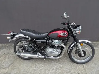 KAWASAKI W800 2024 en très bon état avec ABS et 47CV à Villeneuve-Saint-Georges 94190 – Moto A2 rétro élégante