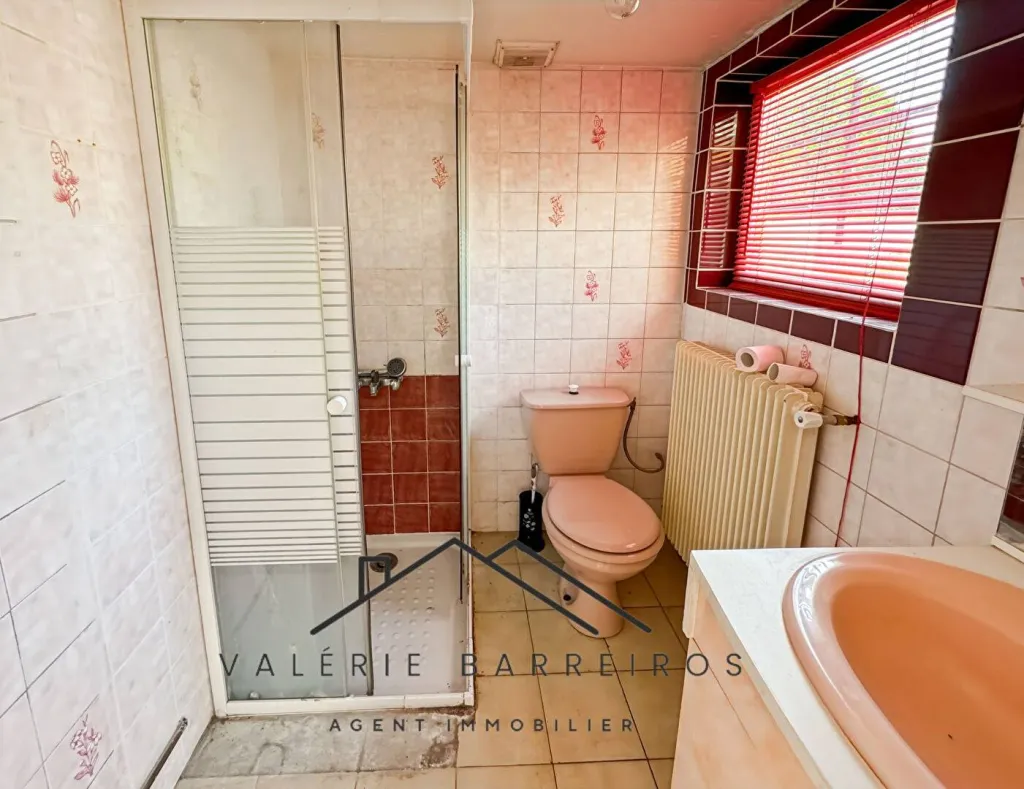 A acheter, maison de 61 m² édifié sur un terrain de 410m² sur la commune de CAUDEBEC LES ELBEUF 76320