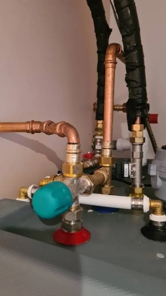 Équipement solaire pour chauffe eau à Six-Fours-les-Plages à côté de Sanary-Sur-Mer dès 5 990€