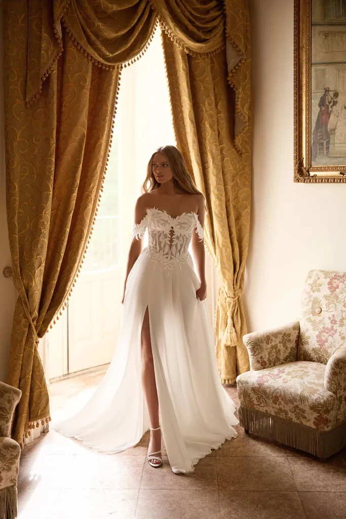 Robe de mariée bohème en mousseline à Marseille près de la valentine