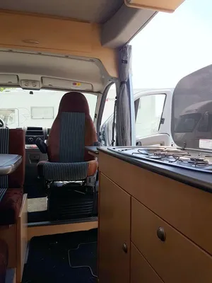 VENDU LA STRADA AVANTI