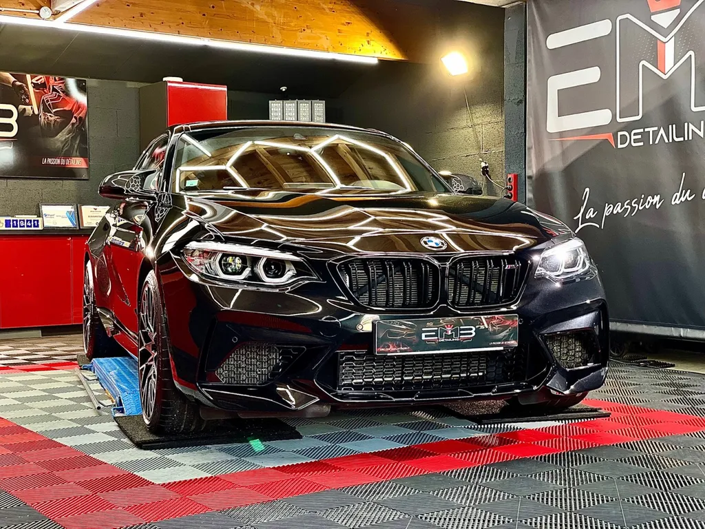 Protection carrosserie Lyon Bmw M2 compétition traitement céramique protection carrosserie PPF 