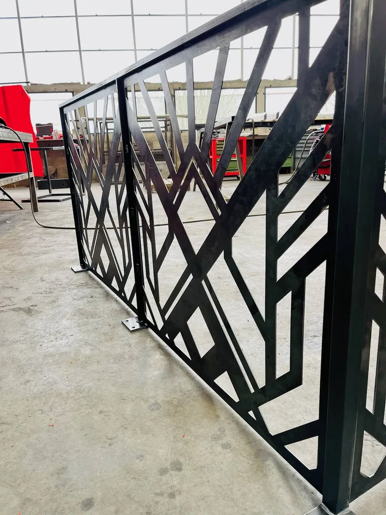 Garde-corps acier design sur mesure à Évreux (27) – Fabrication et finition haut de gamme