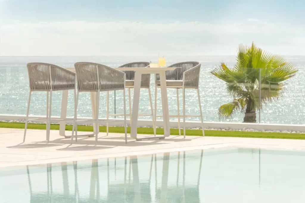 Table haute extérieure