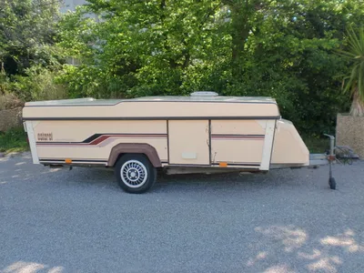 CARAVANE PLIANTE