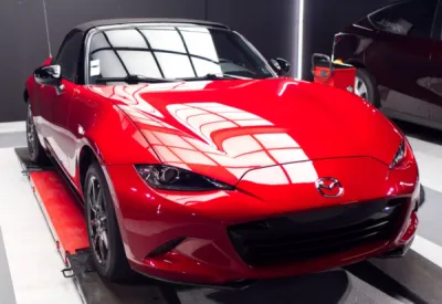 Esthétique parfaite : Mazda MX5 chez Gloss Obsession