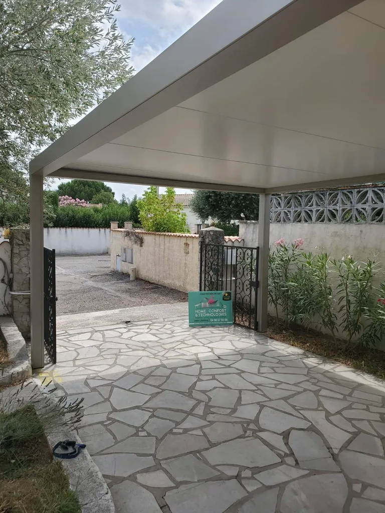 Carport esthétique à Beaucaire, sublimez votre villa en 2026 !